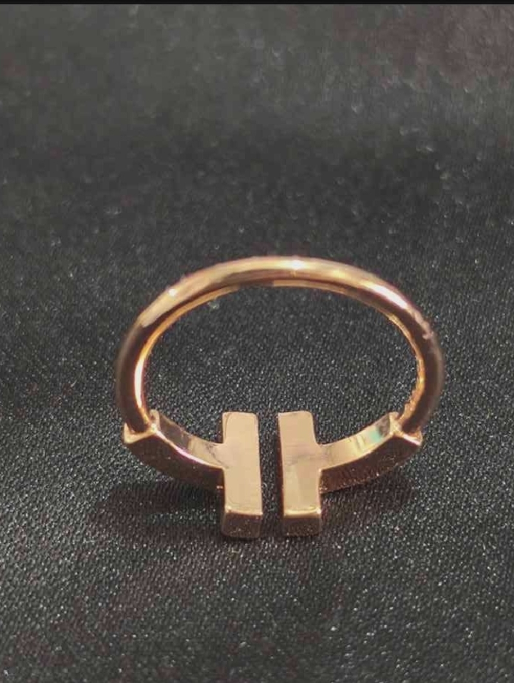 Tiffany Diamond And Mother-Of-Pearl Inlaid 18k Rose Gold Ring - Picture 5 of 6